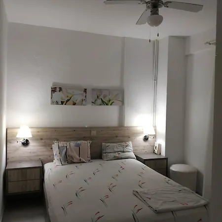 αιολία μεζονέτα με θέα τη θάλασσα Villa Vrasna