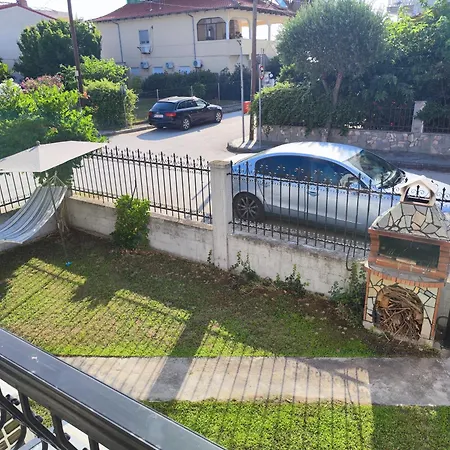 αιολία μεζονέτα με θέα τη θάλασσα *