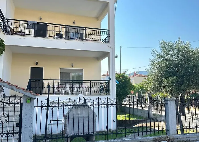 αιολία μεζονέτα με θέα τη θάλασσα Vrasna