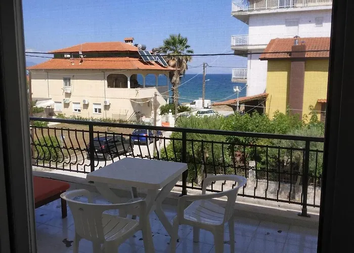 αιολία μεζονέτα με θέα τη θάλασσα Nea Vrasna