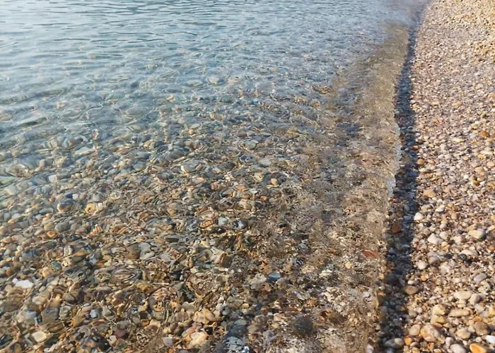 αιολία μεζονέτα με θέα τη θάλασσα * Nea Vrasna